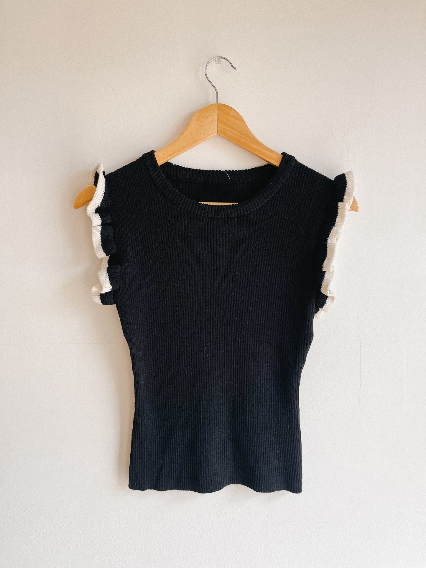 Black Contrast Ruffle Sleeve Top
