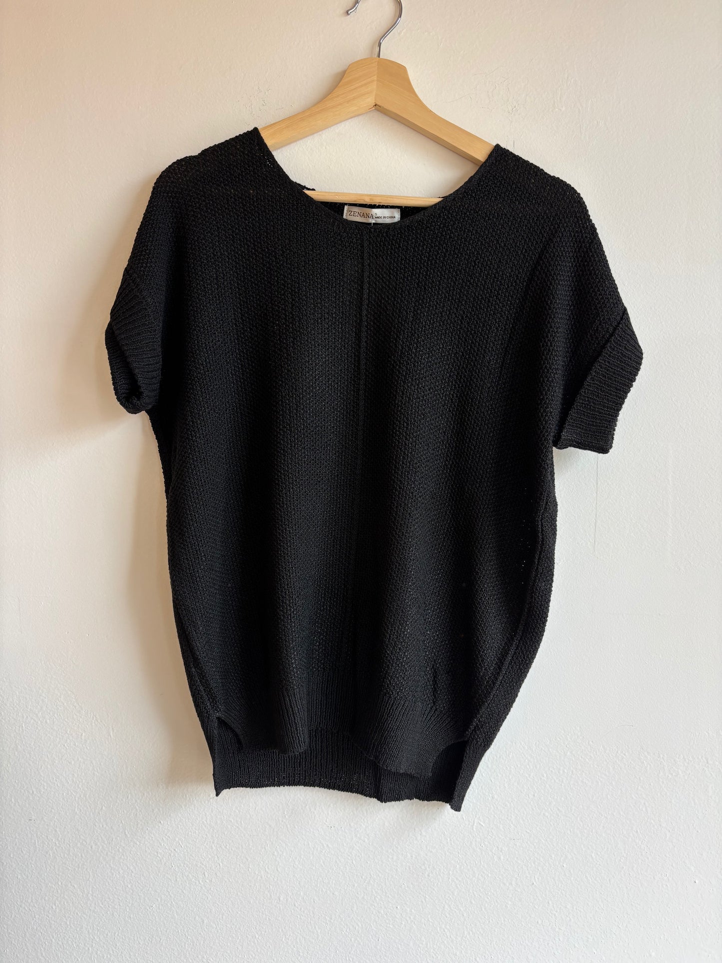 Black Center Seam Short Sleeve Sweater