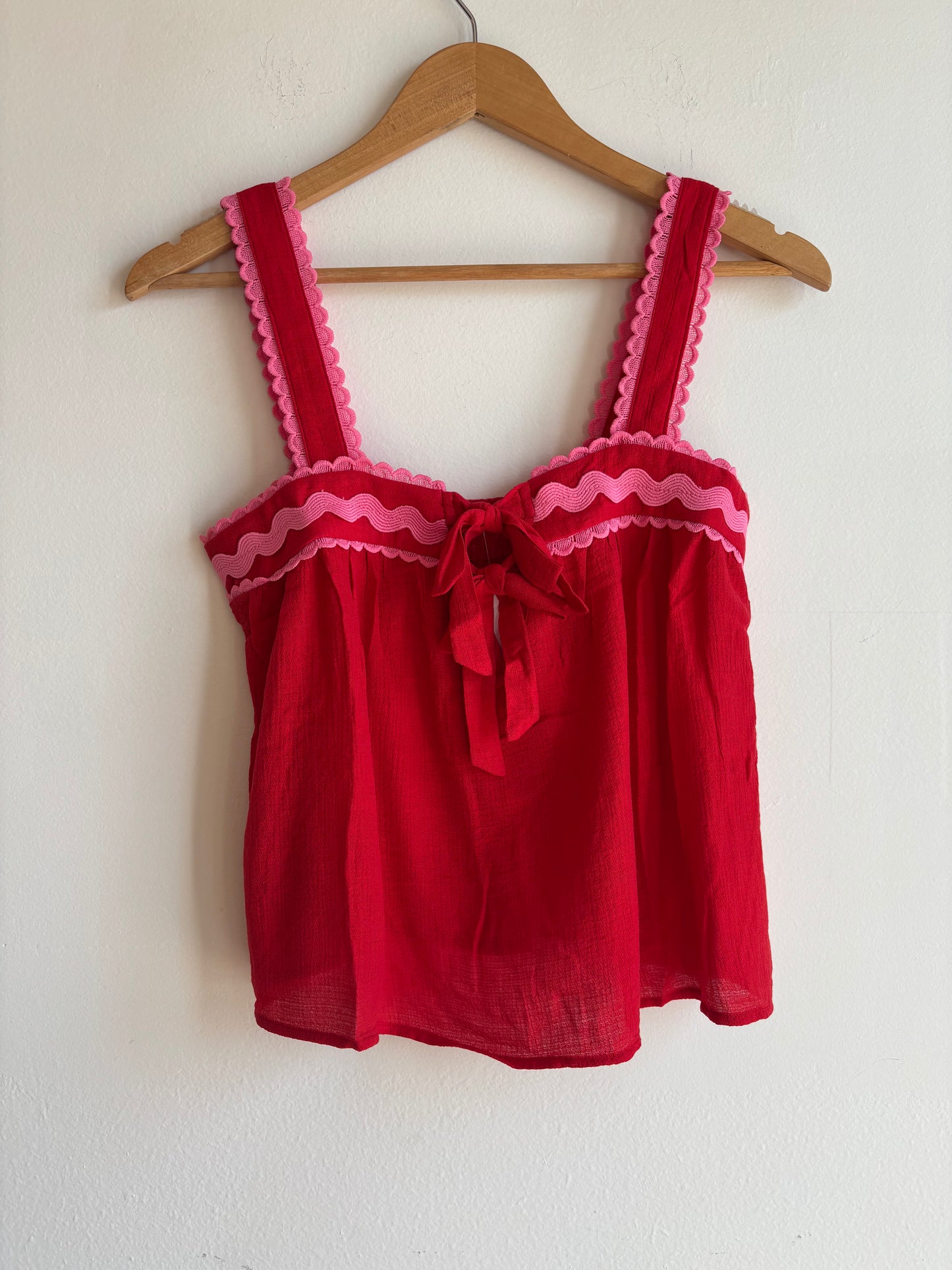Red + Pink Wavy Trim Tank