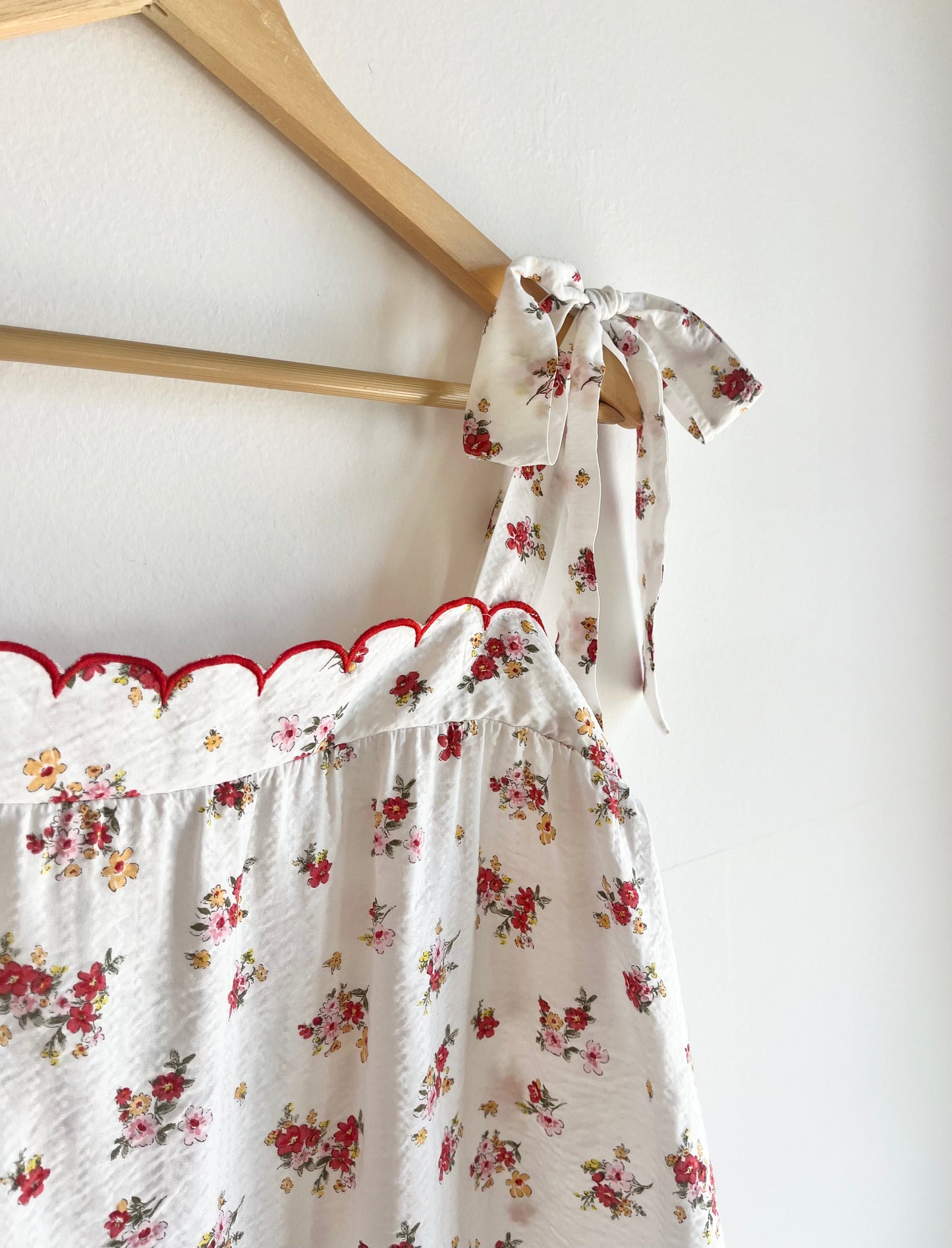 Floral Scalloped Tank